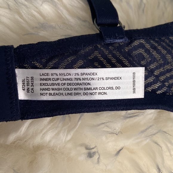 French Connection - Picture 7 of 11